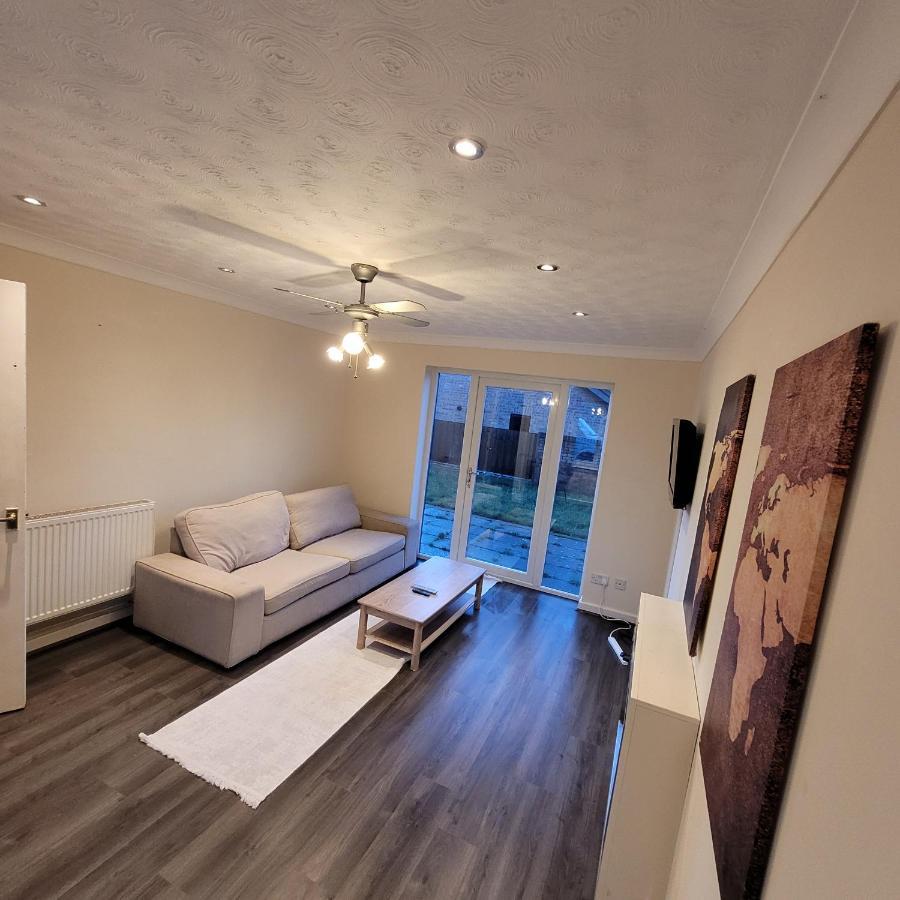 Hamilton 3 Bedrooms 10 Minutes From City Centre Leicester Esterno foto